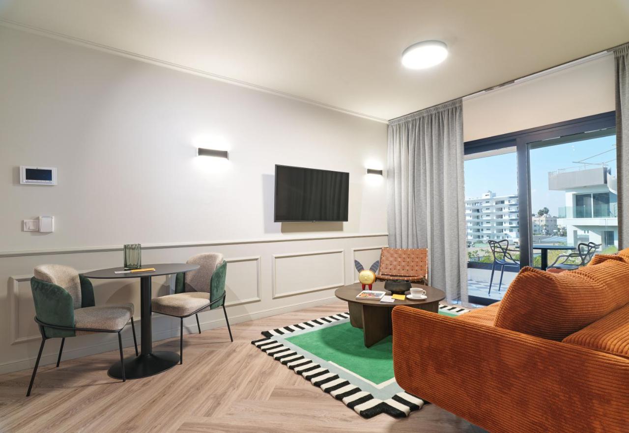 Liv The City Suites Adults Only Larnaca Exterior foto