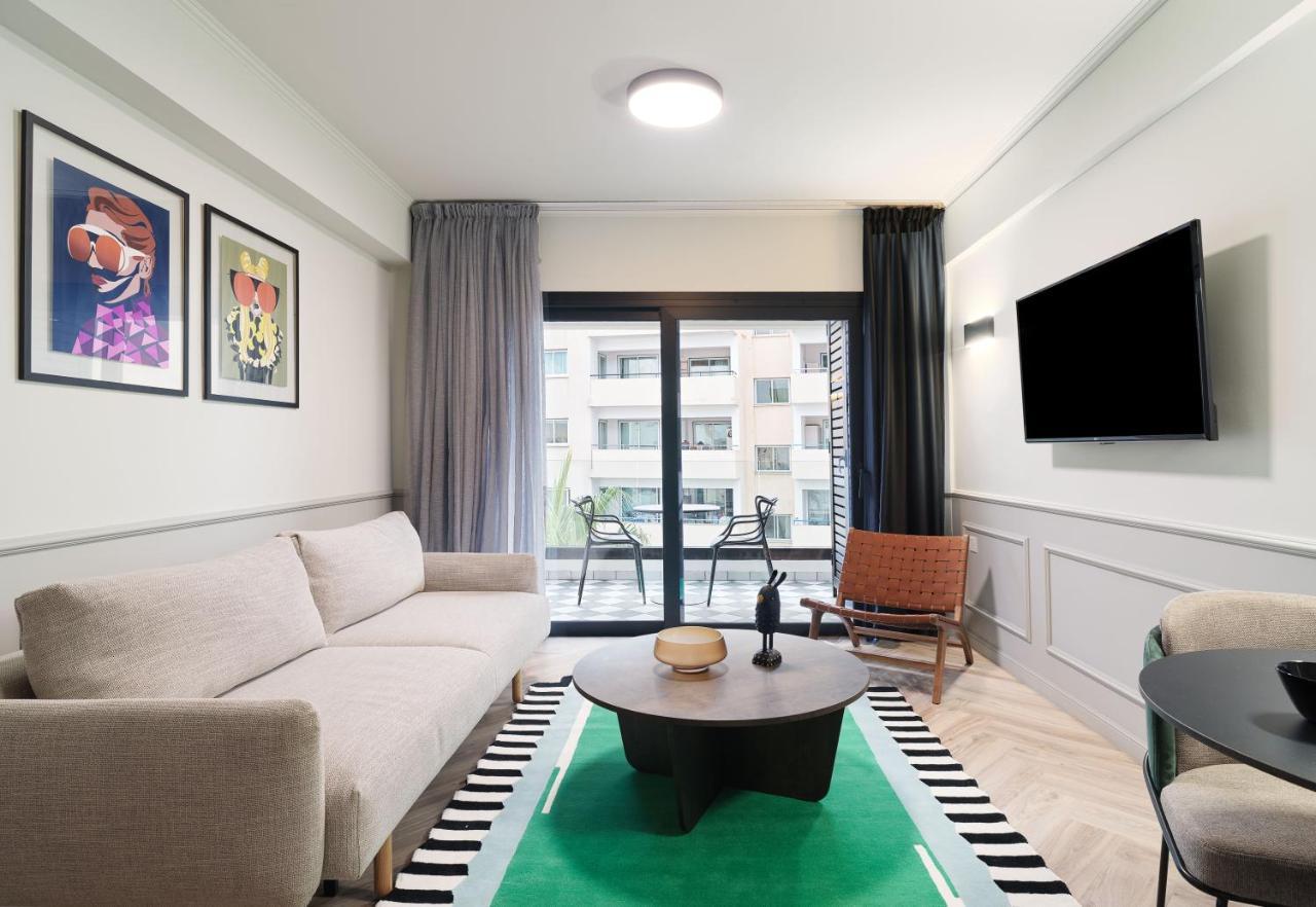 Liv The City Suites Adults Only Larnaca Exterior foto