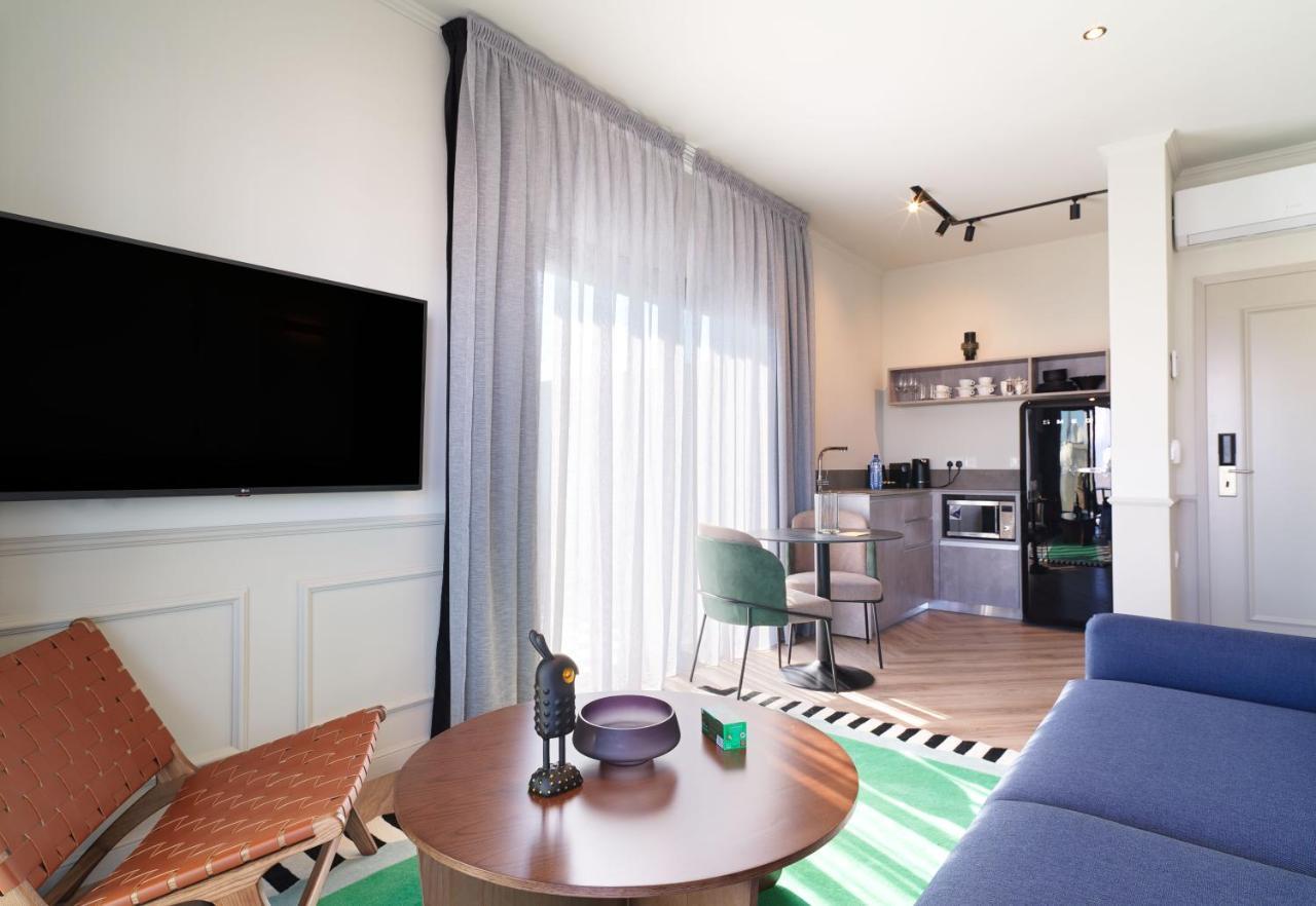 Liv The City Suites Adults Only Larnaca Exterior foto