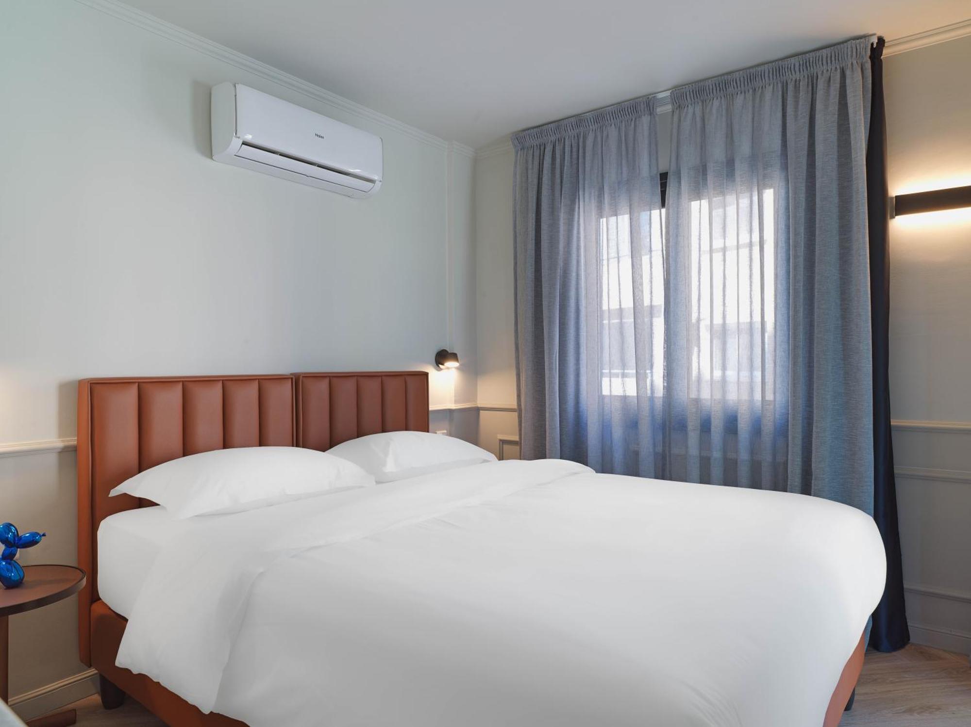 Liv The City Suites Adults Only Larnaca Exterior foto